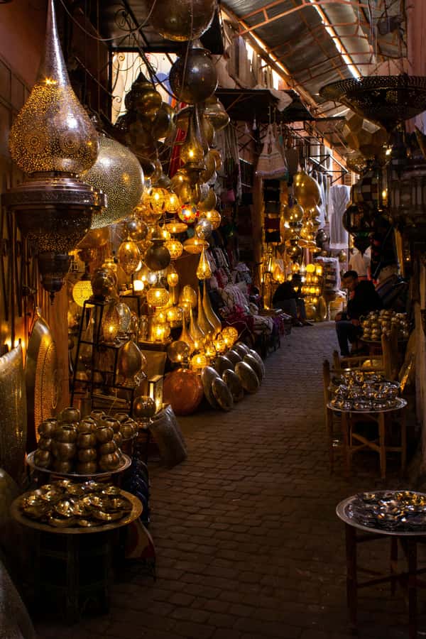 Fez: Walking Tour in the Ancient City of Fez - What Mustafa does particularly well
