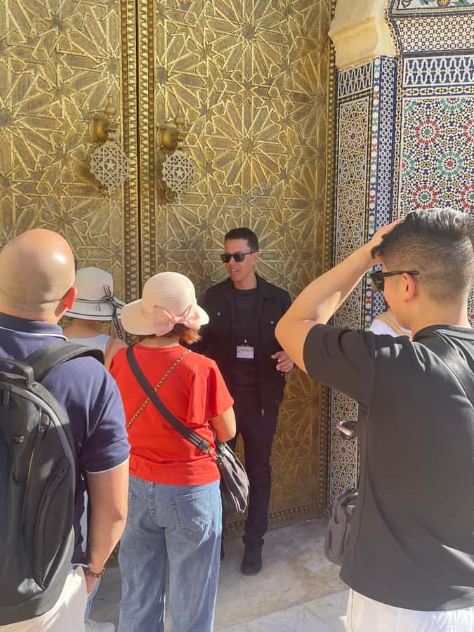 Friend tour guide to Fes Medina private walking tour - The guide makes the difference