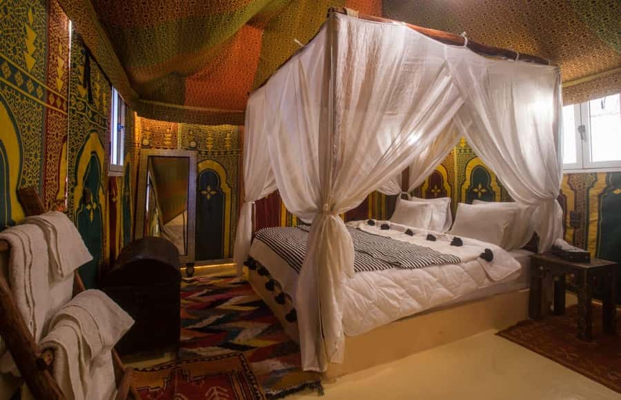 From Marrakech: 3-Day Desert Tour to Fes via Erg Chebbi - Day two: Todra Gorges, Rissani, and the road to Merzouga