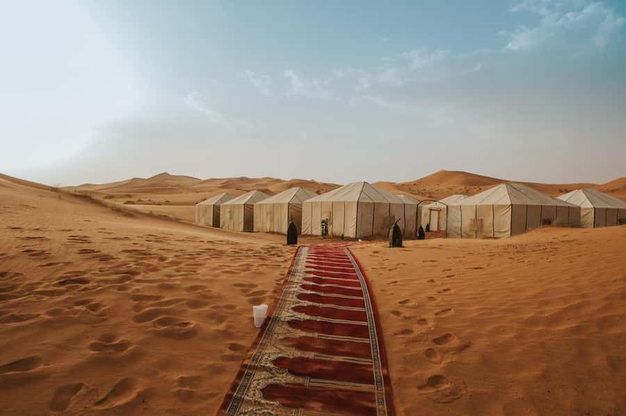 From Marrakech: 3-Day Luxury Desert Tour to Fes via Merzouga - Day 1: Crossing the Atlas Mountains to Ait Ben Haddou
