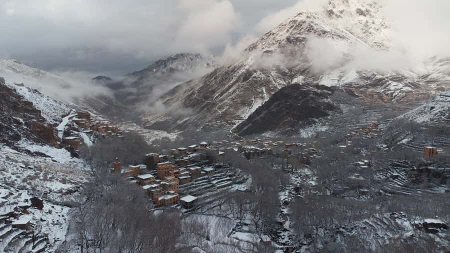 From Marrakech: 3-Day Mount Toubkal Climbing Trek - Food, refuges, and the mule team