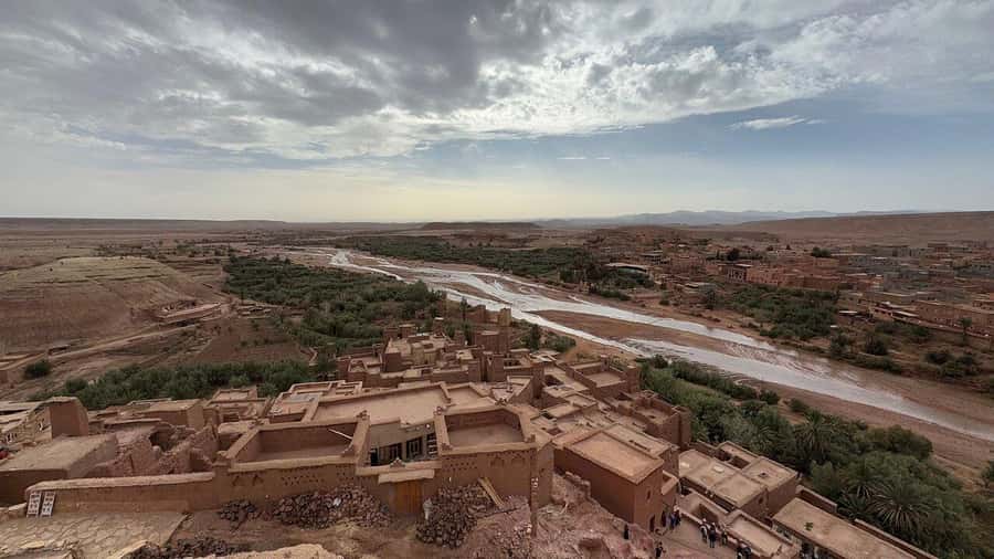 From Marrakech: 4-Day/3-Night Desert Adventure to Fes - The Sahara night: memorable, but check the details