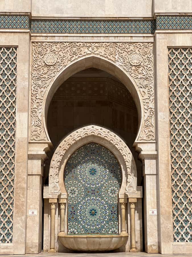 From Marrakech: Casablanca Day Trip by van - Lunch with an extra charge