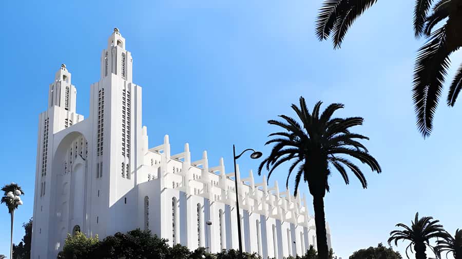 From Marrakech: Casablanca Day Trip Experience" - Drivers, languages, and communication