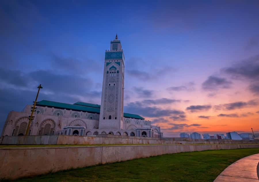 From Marrakech: Casablanca Tour with Hassan II Mosque Visit - Hassan II Mosque, the essential stop