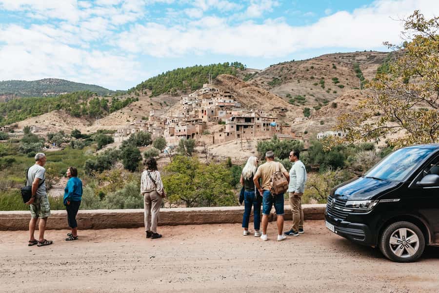 From Marrakech: High Atlas Mountains and 5 Valleys Day Trip - Leaving Marrakech for the red mountains