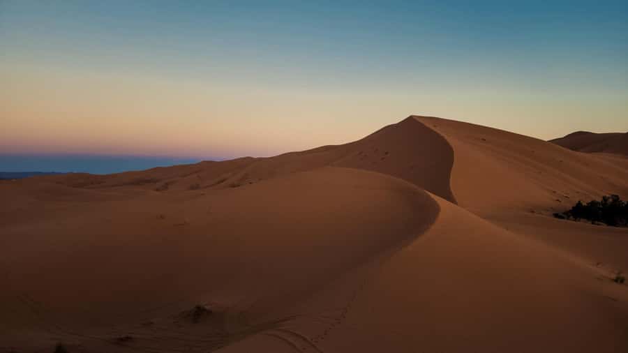 From Marrakech: Merzouga 4 Day Luxury Tour w/ Optional Quad - Two nights at the desert camp