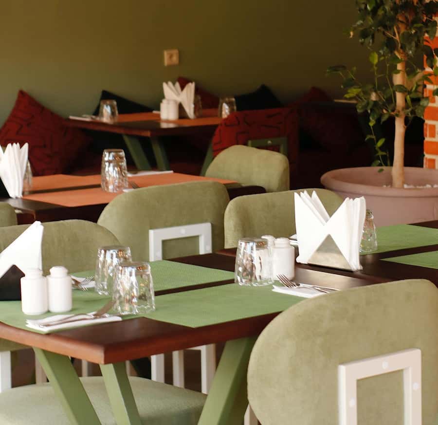From Marrakech: Rooftop Dinner & Romantic Medina Views - Traditional Style With a Polished Feel