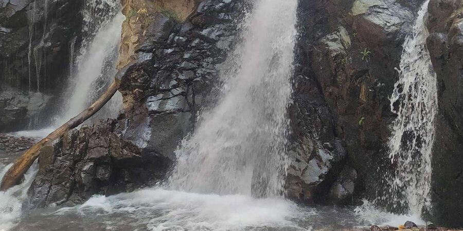 From Marrakech: Trek to Atlas Mountains, Full-Day Trip Lunch - Berber villages and mountain life