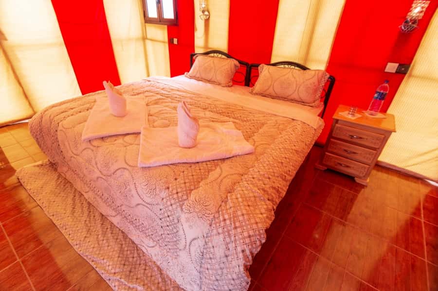 From Merzouga: Desert Overnight in Heated Tent & Camel Ride - The heated private tent is the surprise