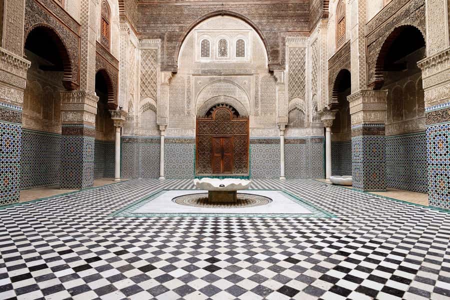 From Taghazout or Agadir: Marrakech Guided Day Trip - Arriving in Marrakech and seeing Koutoubia Mosque