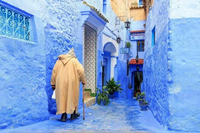 From Tangier: Chefchaouen Day Trip with Local Guide - Walking into the blue Medina