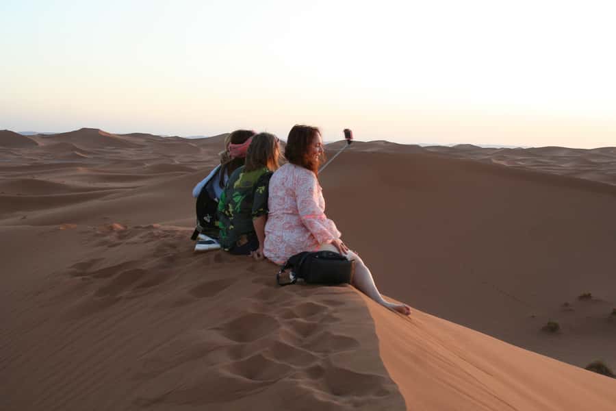 From Zagora: 2-Day Desert Tour to Erg Chegaga - Lunch and the last palm trees near Mhamid