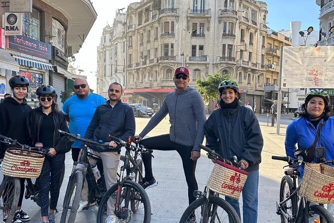 Guided Cycling Adventure in Casablanca with Licensed Tour Guide - A green pause at Parc de la Ligue Arabe