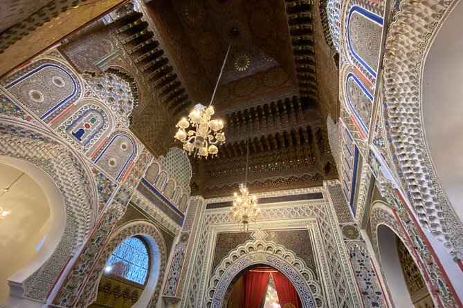Half-Day Private Guided Walking Tour of the Old Medina of Fez - Starting at Bab Boujloud and the Blue Gate