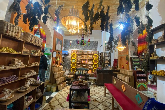 Half-Day Private Guided Walking Tour of the Old Medina of Fez - Moulay Idriss II and the religious heart of Fez