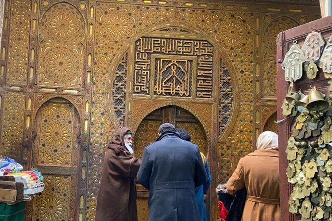 Half-Day Private Walking Tour of the Authentic City of Fez - Bab Boujloud and the first look at the medina