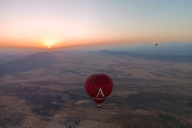 Hot air balloon flight to Marrakech in a small group. Breakfast - Key points before you book