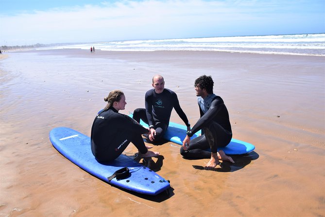 Learn to surf in Tamraght, with local surf instructor - The first lesson: warm-up, theory, and practice