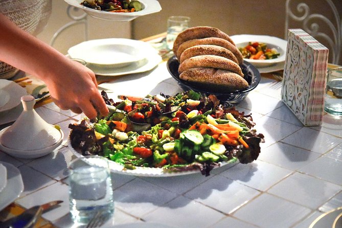 Market Tour & Moroccan Cooking Class in Casablanca with Transfers - Dietary requests, halal meat, and vegetarian meals
