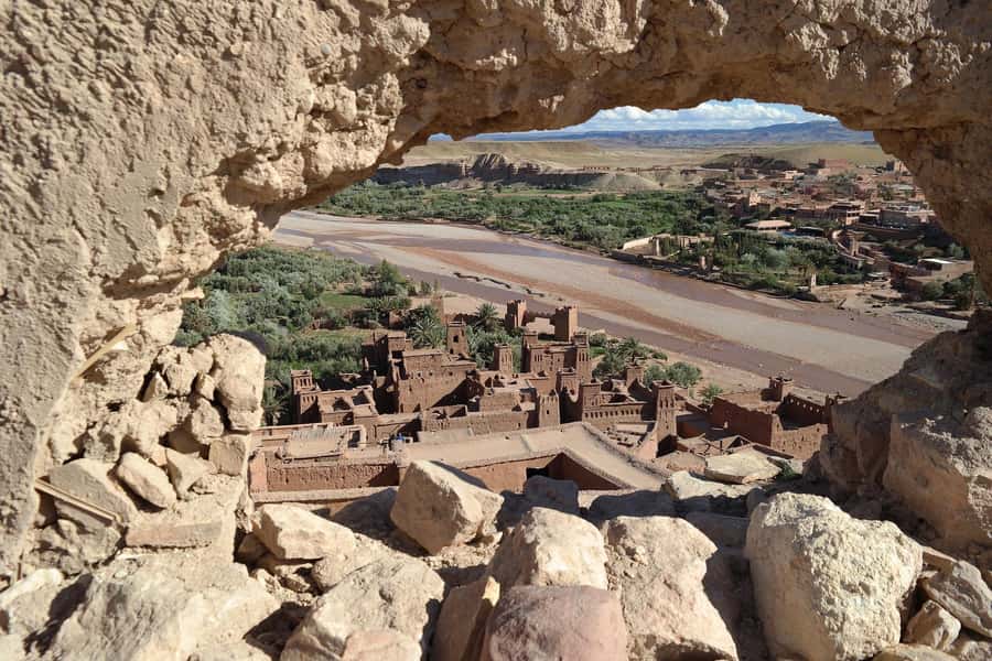 Marrakech: 3-Day Desert Trip to Merzouga with Luxury Camp - What is included, and where you spend extra