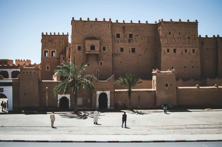 Marrakech: 3-Day Desert Trip to Merzouga with Luxury Camp - What the Merzouga luxury camp provides