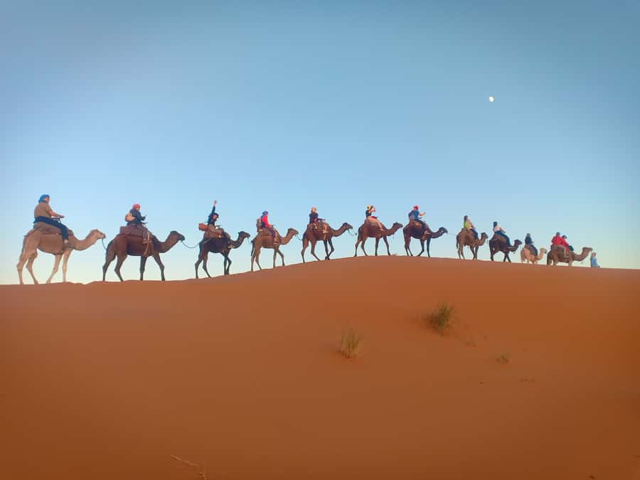 Marrakech: 3-Day Merzouga Sahara Desert Tour with Quad Ride - Day 1: Crossing the High Atlas to Ait Ben Haddou