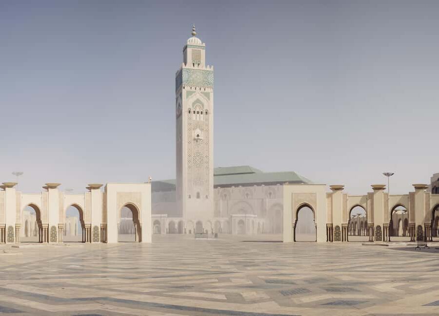 Marrakech: 3-Day Private Imperial Cities & Chefchaouen Tour - Day 2: Fez’s old Medina needs your full attention