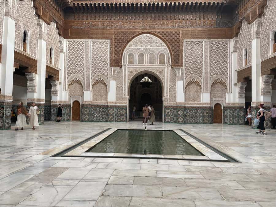 Marrakech: 3-Hour Monuments, Souks & Old Medina Walking Tour - Le Jardin Secret, a pause inside the Medina