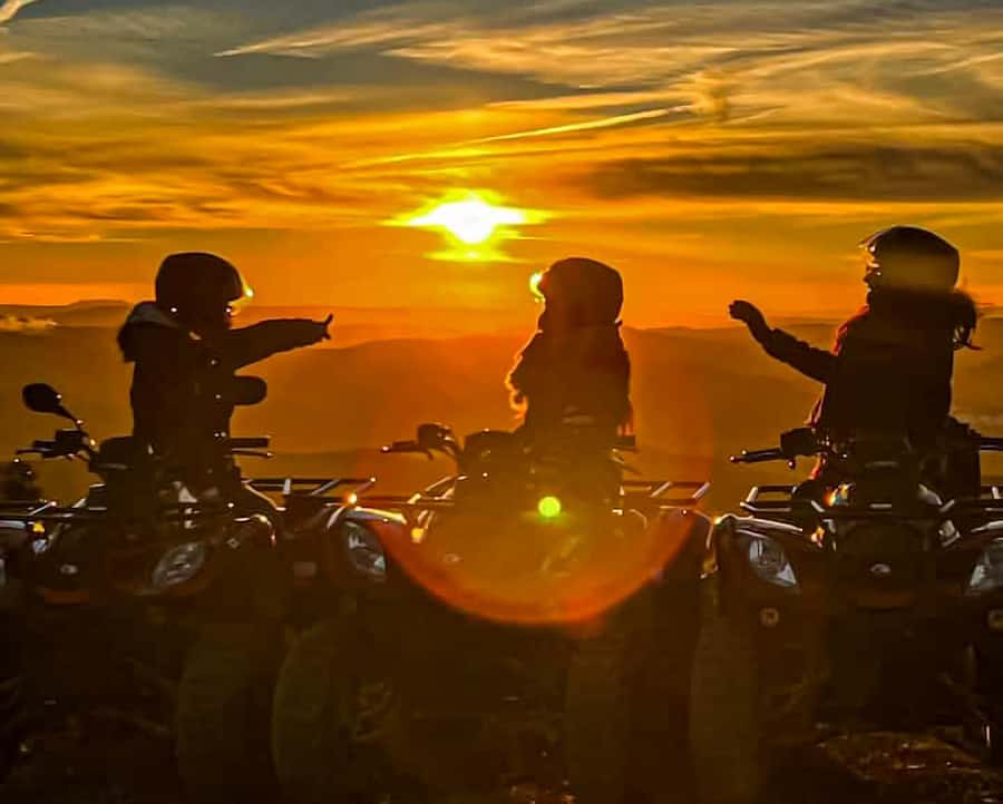 Marrakech: Agafay Desert: Camel ride Quad Bike, Dinner show - Who will enjoy this Agafay evening most