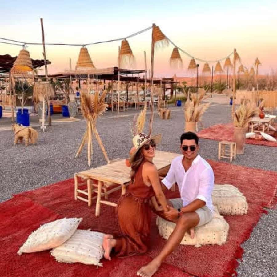 Marrakech: Agafay desert camel ride with dinner & spectacle - A 20-minute camel ride at sunset