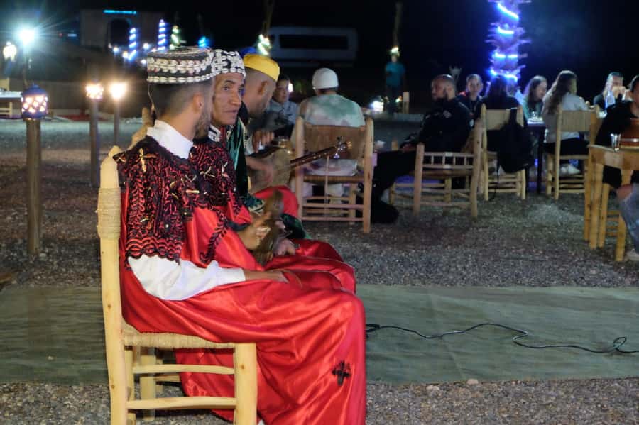 Marrakech: Agafay Desert Dinner Show with Sunset Camel Ride - What to wear and what to bring