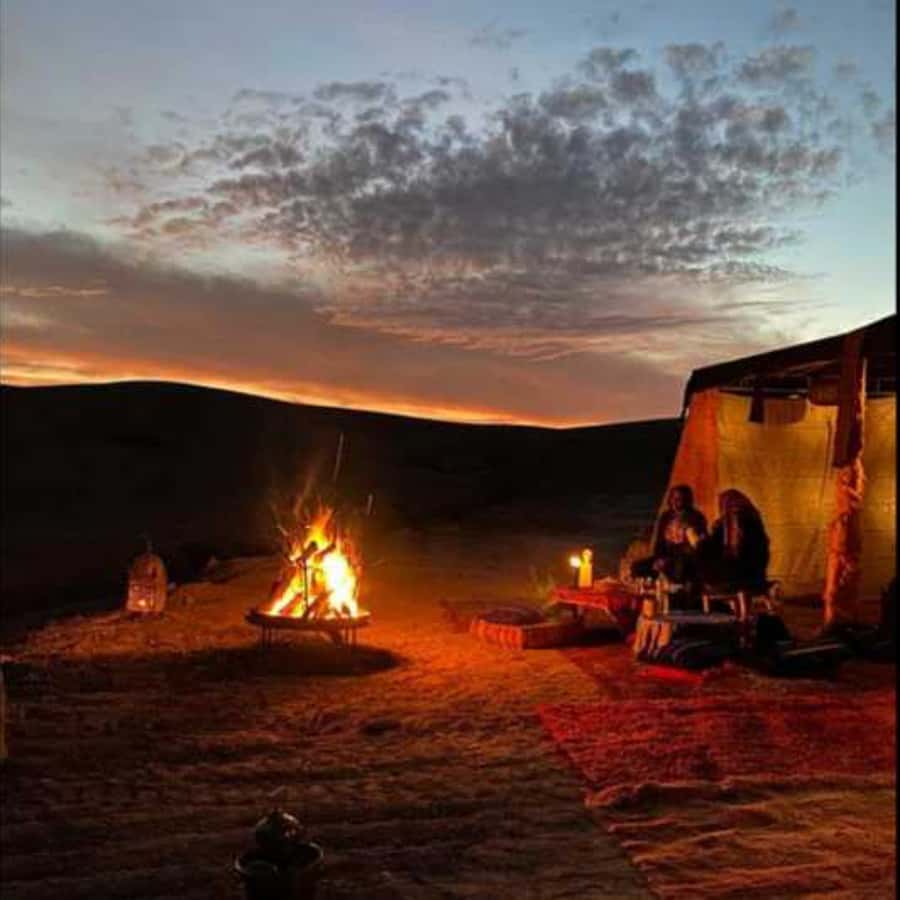 Marrakech: Agafay Desert Dinner with Music and Fire Show - Guide quality can shape the whole night
