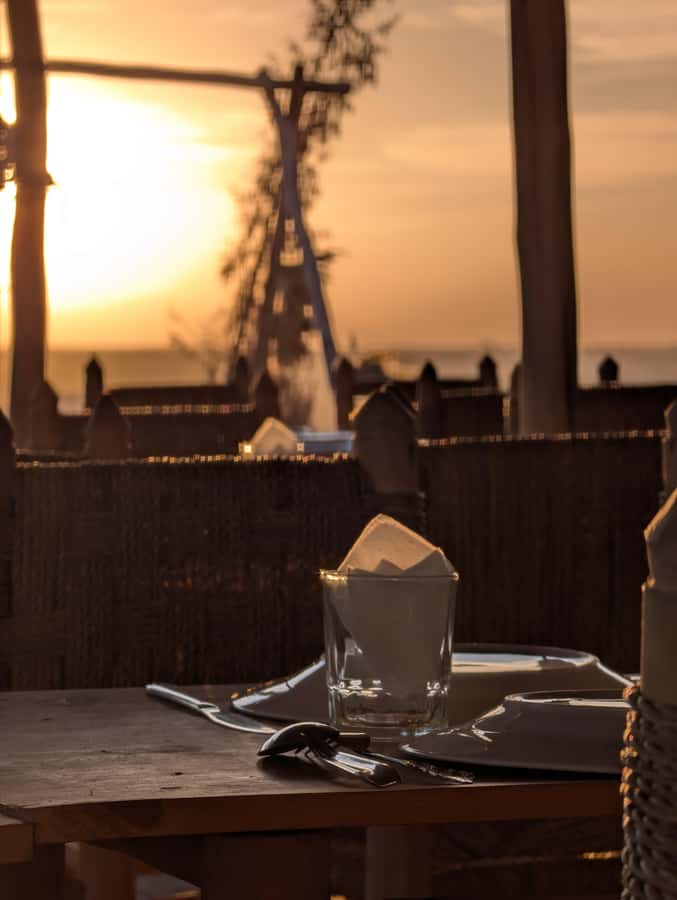 Marrakech: Agafay Desert Quad & Camel Rides, Dinner & Show - Who should book it?
