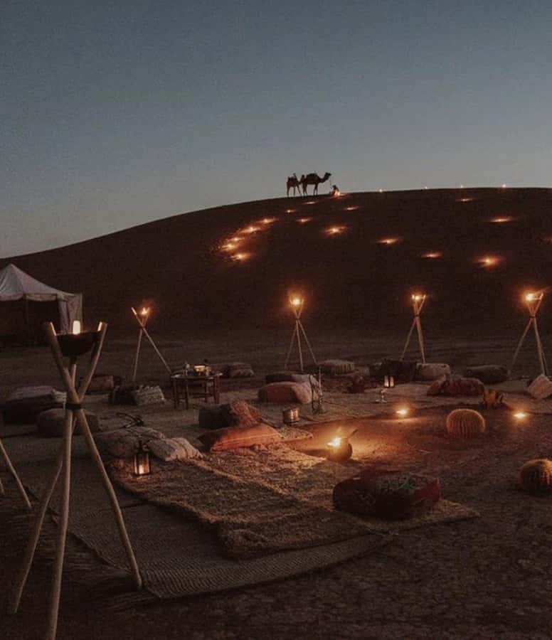 Marrakech: Agafay Desert Sunnet dinner with show - Berber music, dancing, and the fire show