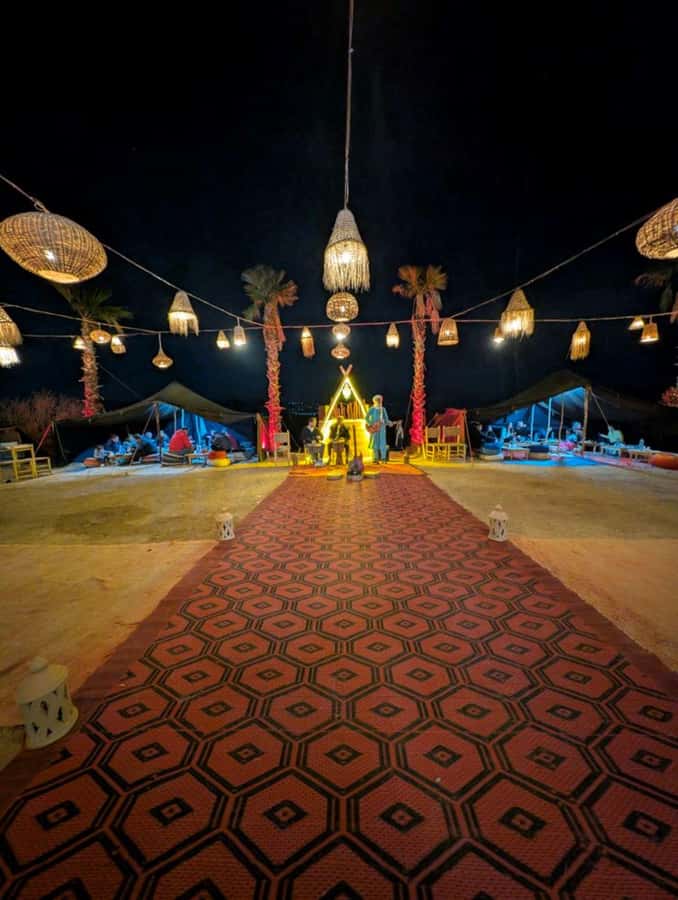 Marrakech: Agafay Desert Sunnet dinner with show - Leaving Marrakech and stopping for argan oil