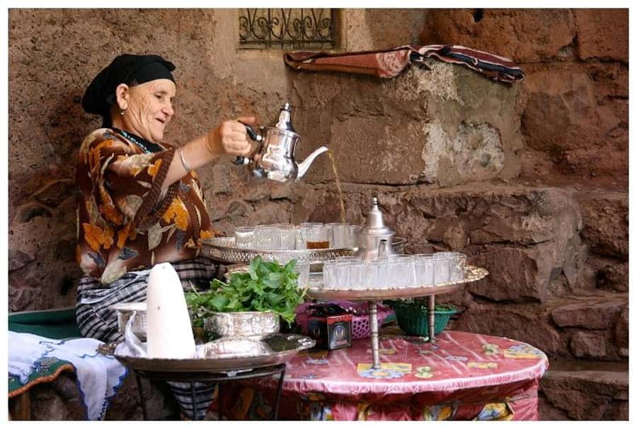 Marrakech: Atlas Mountains and Desert Safari with Lunch - Lalla Takerkoust and the climb to the Kik Plateau