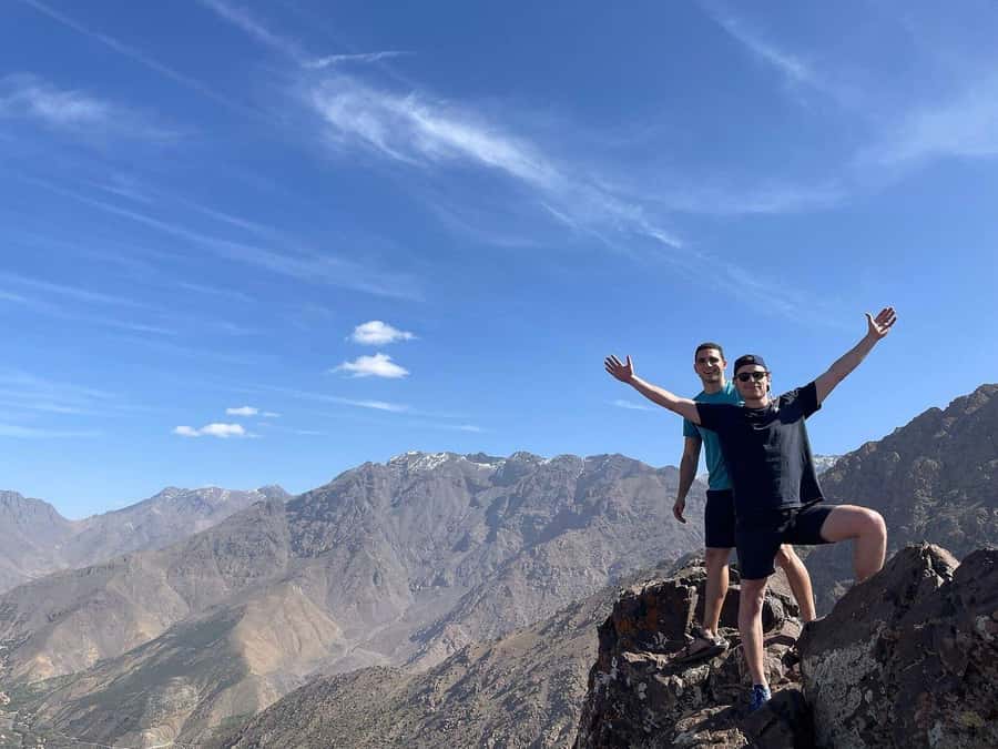 Marrakech: Atlas Mountains Summit Day Trek 2700m - Group size, guides, and the human side of the day
