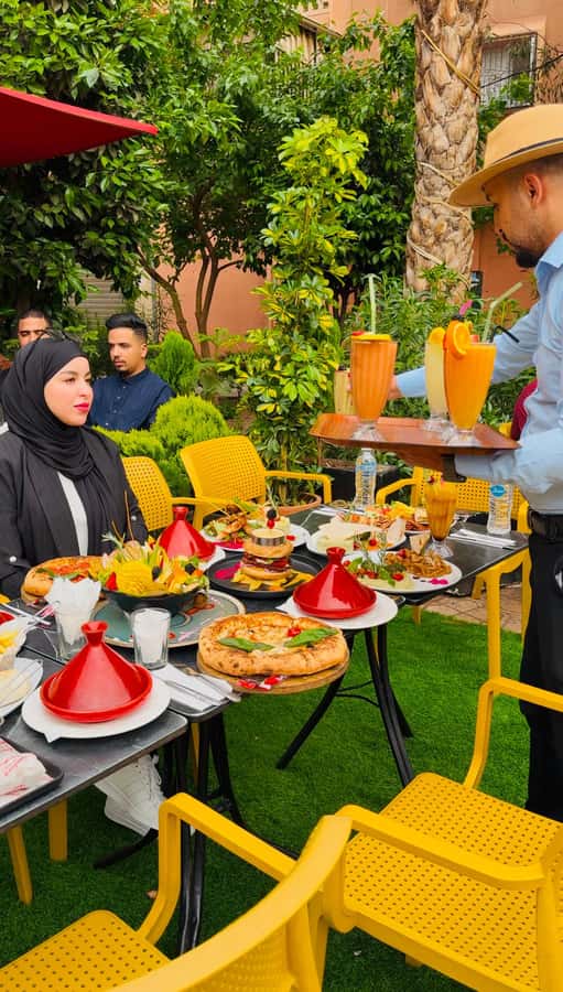 Marrakech: Authentic Local Dinner with Transport - What the Driver Adds to the Evening