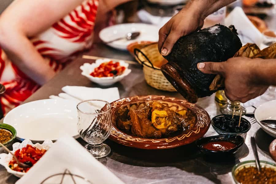 Marrakech: Authentic Moroccan Food Walking Tour & Dinner - Starting at Poste du Maroc in the Old Medina