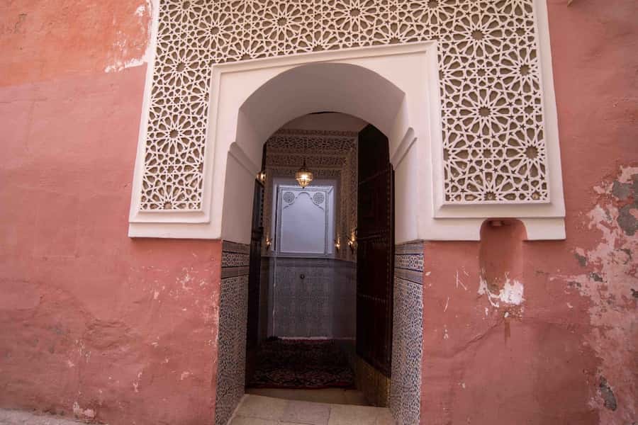 Marrakech: Authentic Moroccan Hammam Experience in Mouassine - Finding the entrance in the Mouassine quarter