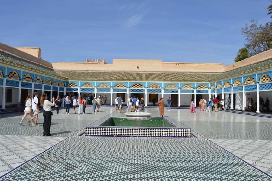 Marrakech: Bahia Palace Guided Tour – Skip-the-Line Access - A short walk through the Mellah