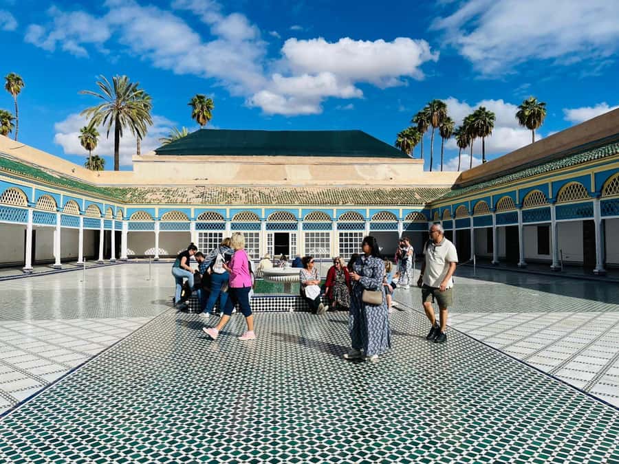 Marrakech: Bahia Palace, Madrasa Bn Yousef, Souk Medina Tour - The guides make the difference