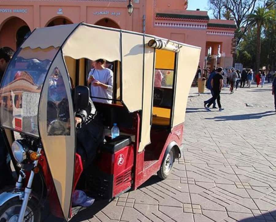 Marrakech: Bahia Palace, Madrassa & Souks Guided Tour - Key points to know before you book