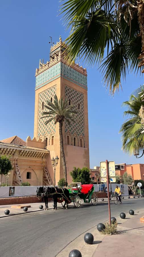 Marrakech: Bahia Palace, Madrassa & Souks Guided Tour - Walking from the palace into the souks