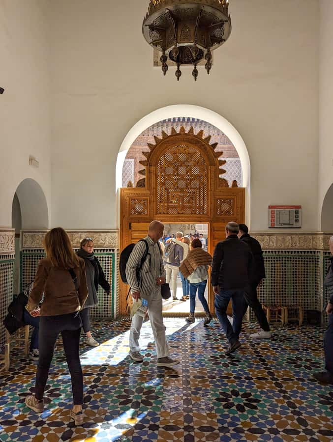 Marrakech: Bahia Palace, Saadian Tombs & Medina Guided Tour - Walking, heat and group pace