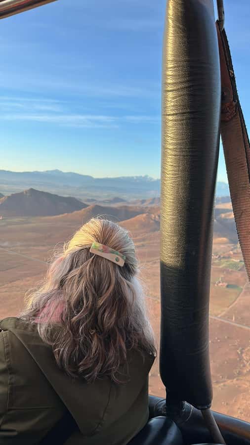 Marrakech: Balloon Flight, Berber Breakfast & Certificate - Watching the balloon come alive