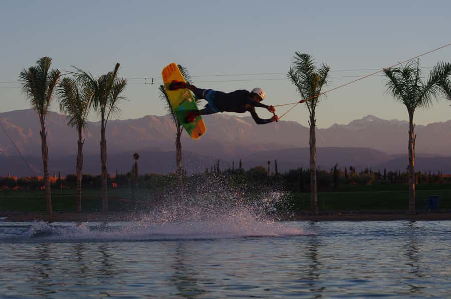 Marrakech: Cable Wakeboarding Experience - Choosing wakeboarding, kneeboarding, or waterskiing