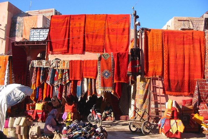 Marrakech City Highlights Half-Day Tour - The guide style: helpful driver or full tour leader?