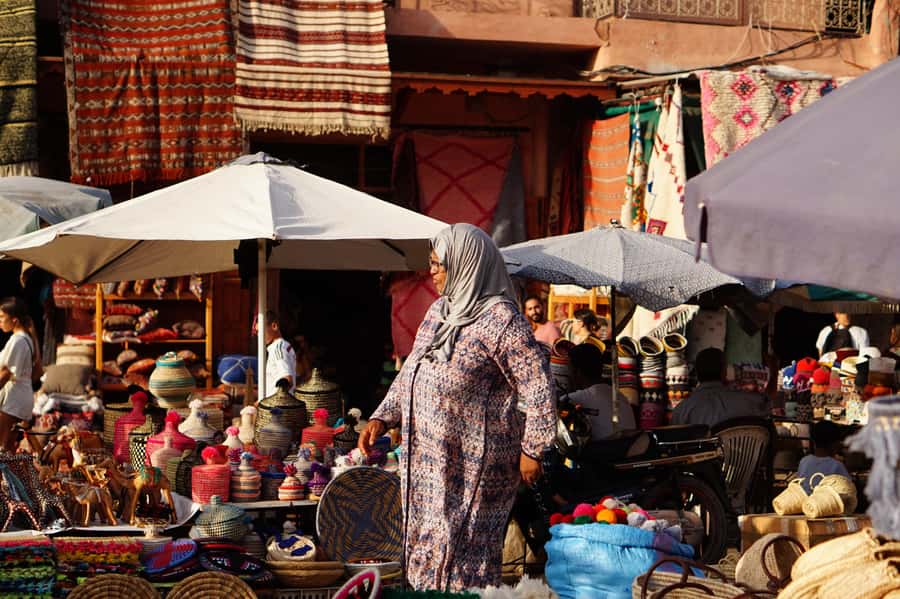 Marrakech: Customized Guided Walking Tour - Saadian Tombs and the city’s royal past